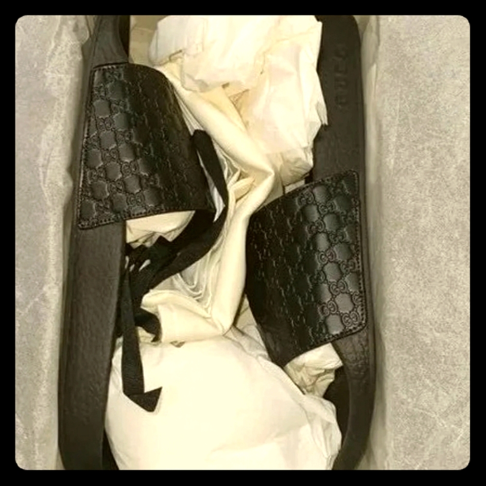 GUCCI Black Micro Guccisima Slides
